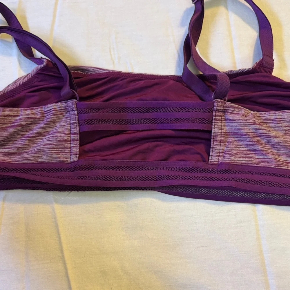Victoria Secret Large Vibrant Pink and Purple‎ Sports Bras